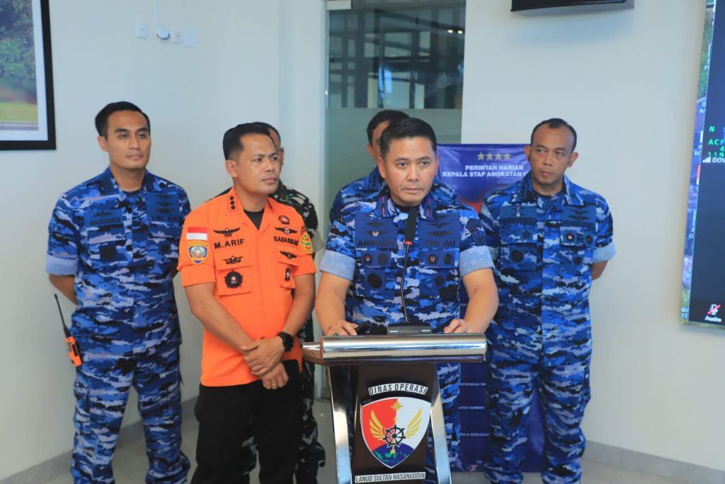 TNI AU Turunkan 257 Personel dan 4 Alutsista dalam Operasi SAR ATR 42-500