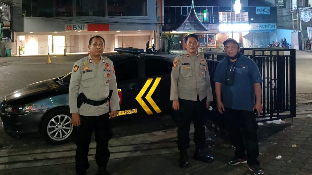 Polsek Bekasi Selatan Gelar Patroli Malam Cipta Kondusif, Antisipasi Gangguan Kamtibmas