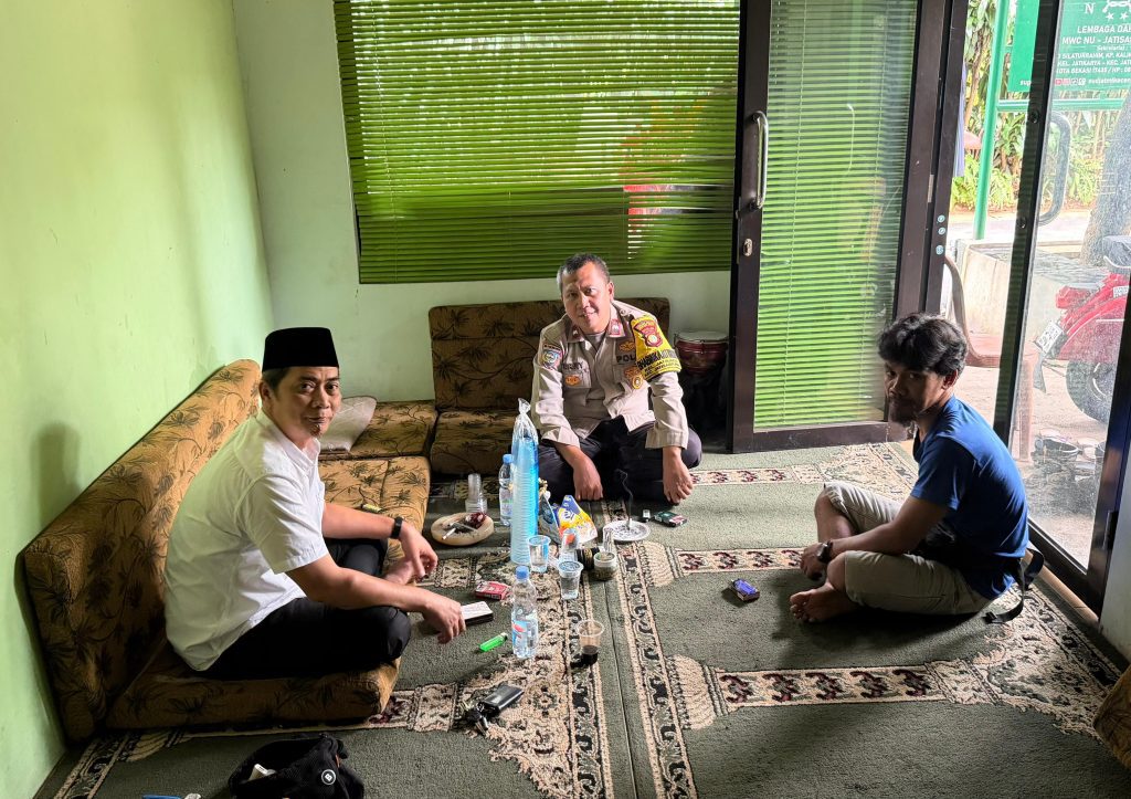 Jelang Ramadan, Polsek Jatisampurna Pererat Silaturahmi dengan MWC NU Guna Cegah Kenakalan Remaja