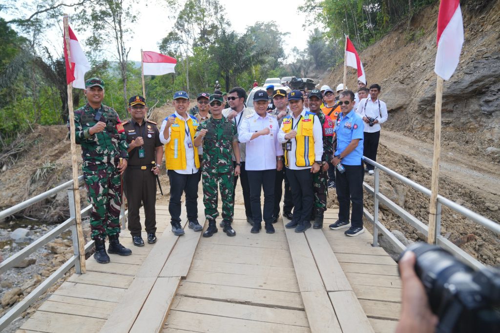 Kasum TNI Tinjau Pembangunan Hunian Sementara di Desa Napa Tapanuli Selatan
