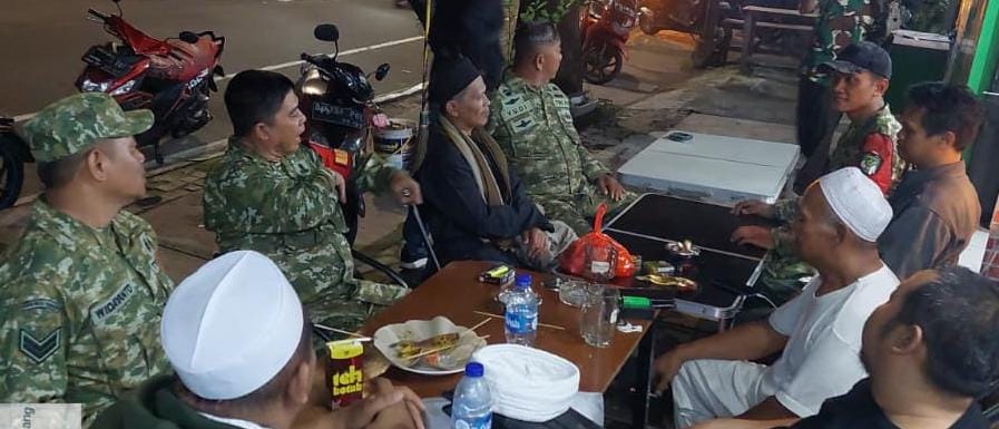 Koramil 02/Matraman Gelar Patroli Siskamling Keliling, Wujud Nyata Sinergi Jaga Keamanan Wilayah.