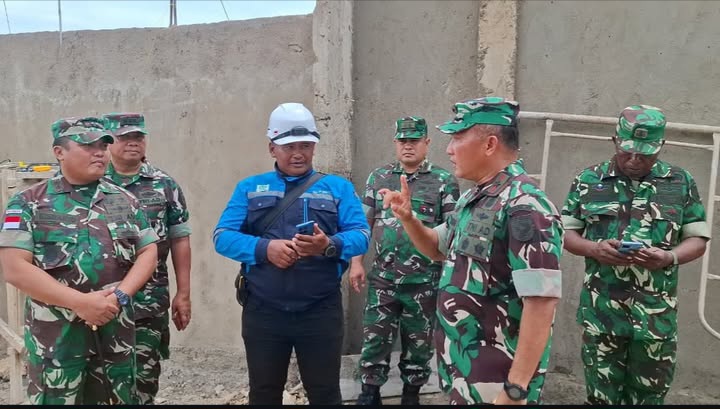 Sinergi TNI-Polri Dukung Ketahanan Ekonomi, Danrem 151/Binaiya Tinjau Pembangunan Koperasi Desa Merah Putih di Tanimbar