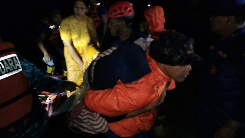 Banjir Susulan di Padang Pariaman, Tim Rescue Korpolairud Evakuasi 250 Warga