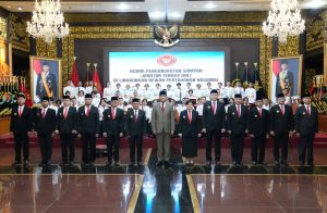 Kemenhan Lantik 12 Tenaga Ahli Dewan Pertahanan Nasional