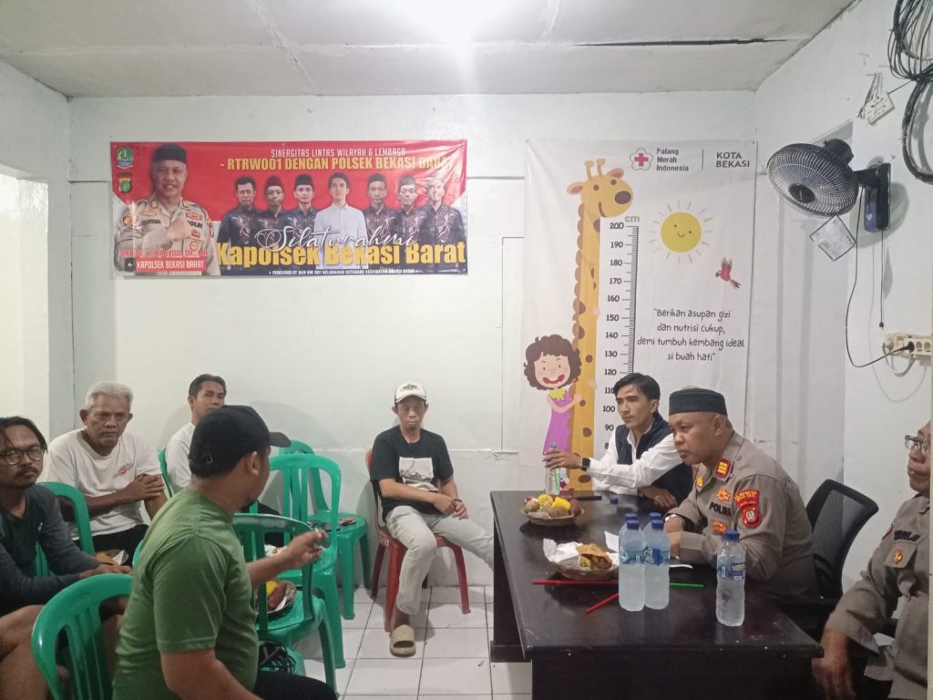 Silaturahmi Kamtibmas Di Kotabaru Kapolsek Bekasi Barat Ajak Karang Taruna dan Tokoh Masyarakat Cegah Tawuran