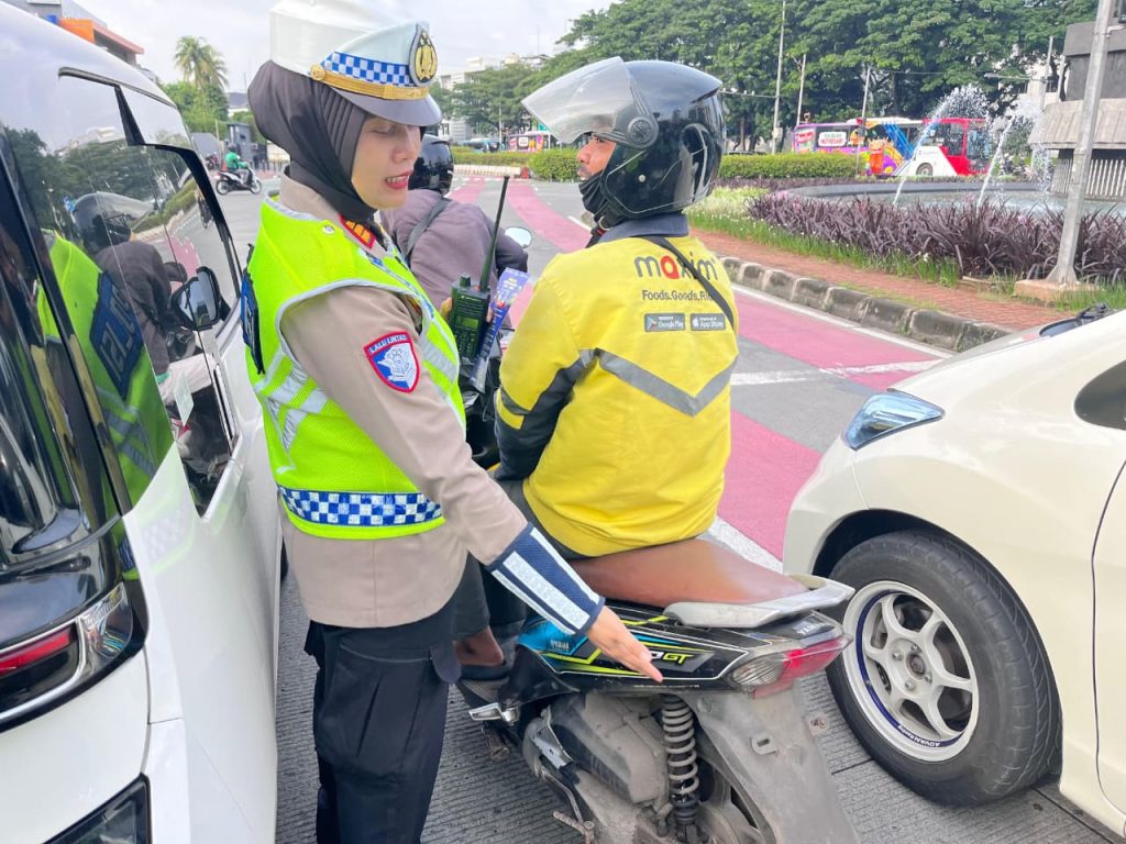 Operasi Keselamatan Jaya Digelar di Bundaran Senayan, Polisi Utamakan Edukasi Humanis