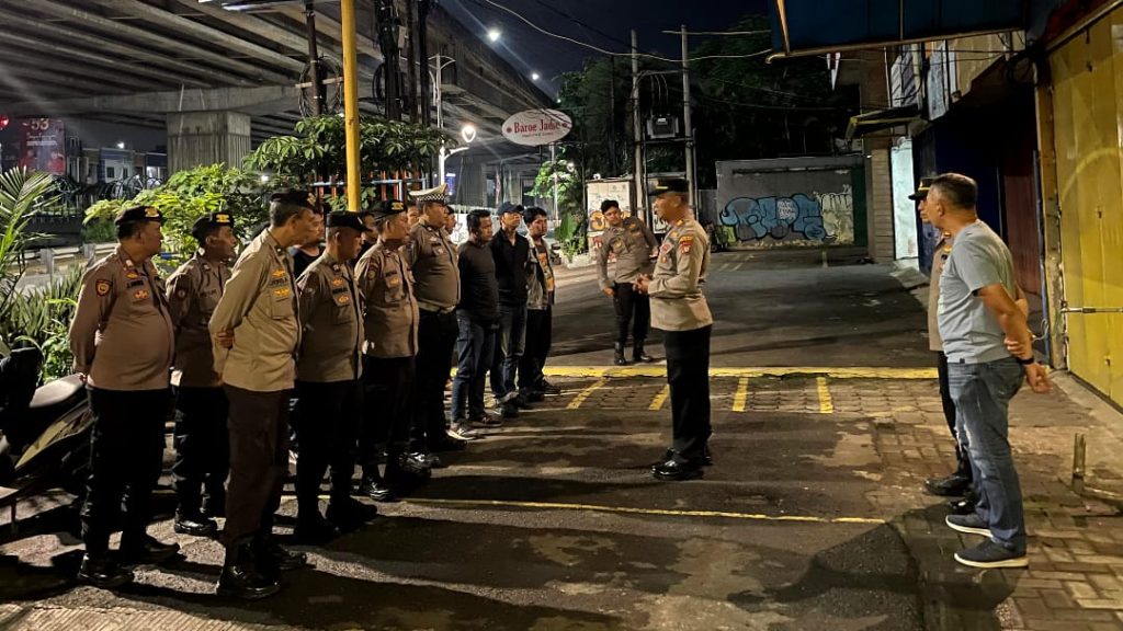 Polsek Bekasi Selatan Gelar Apel Patroli Skala Besar Antisipasi Balap Liar dan Tawuran