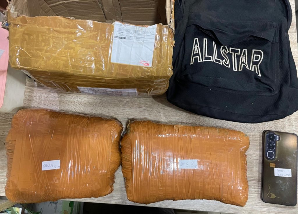 POLDA METRO JAYA MENGGAGALKAN PEREDARAN GANJA 2KG DI DEPOK, SATU TERSANGKA DIAMANKAN