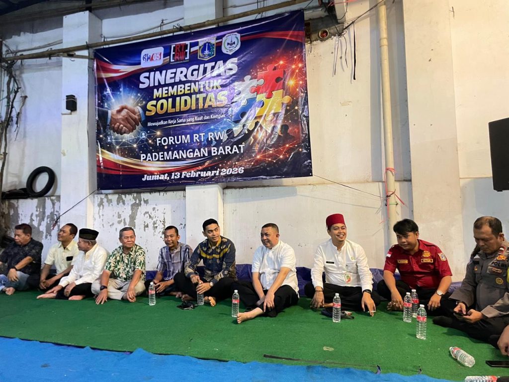 Perkuat Sinergitas Warga, Polsek Pademangan Hadiri Silaturahmi Forum RT/RW di Pademangan Barat