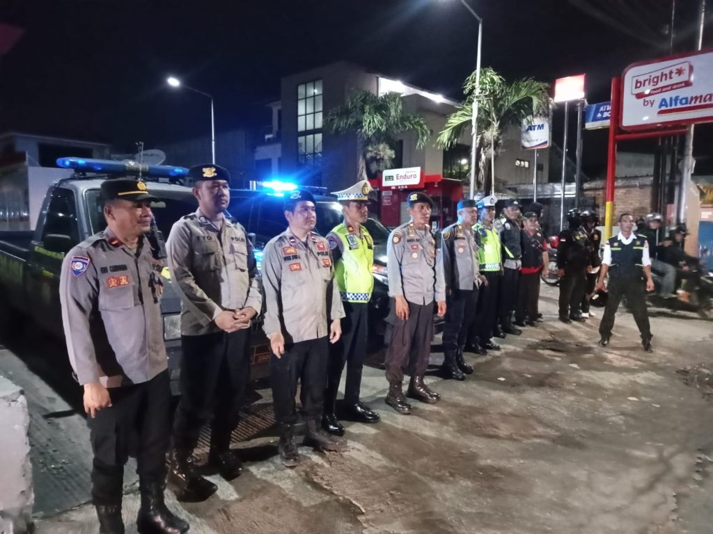 Kapolsek Bekasi Barat AKP Wahyudi Pimpin Patroli Cegah Tawuran Remaja