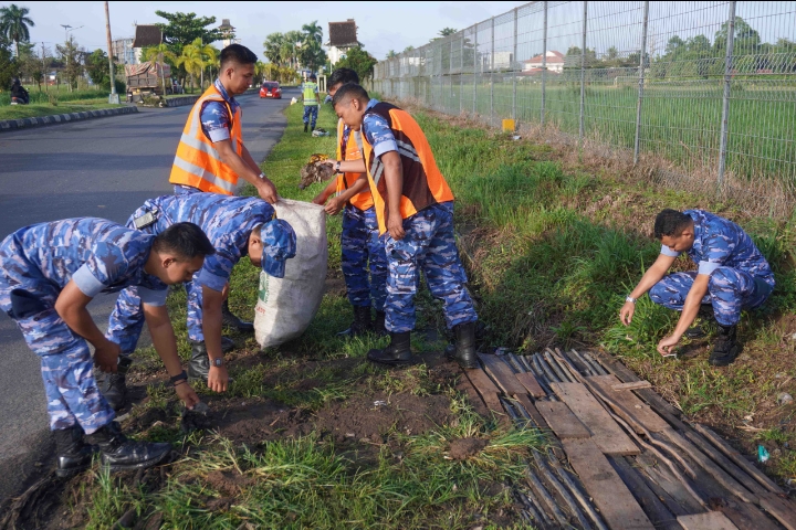 Komandan Lanud Sjamsudin Noor Pimpin Gerakan Indonesia ASRI di Banjarbaru