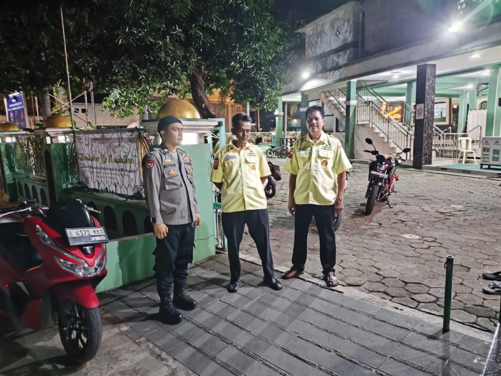 Bhabinkamtibmas Jatikramat Himbau Perketat Keamanan Lingkungan Perumahan