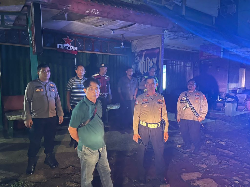 Patroli Bersama Polsek Bekasi Barat dan Polsek Duren Sawit Cegah Tawuran di Perbatasan Wilayah