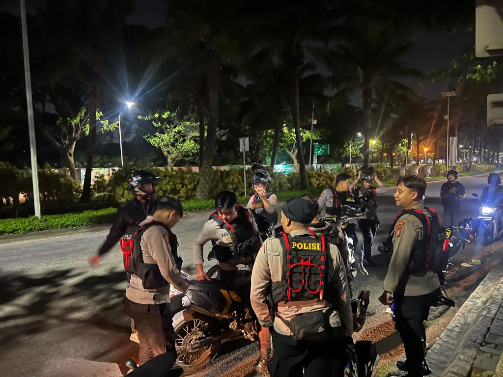 Patroli Sahur Polres Metro Bekasi Kota: Tekan Angka Kriminalitas di Kawasan Medan Satria