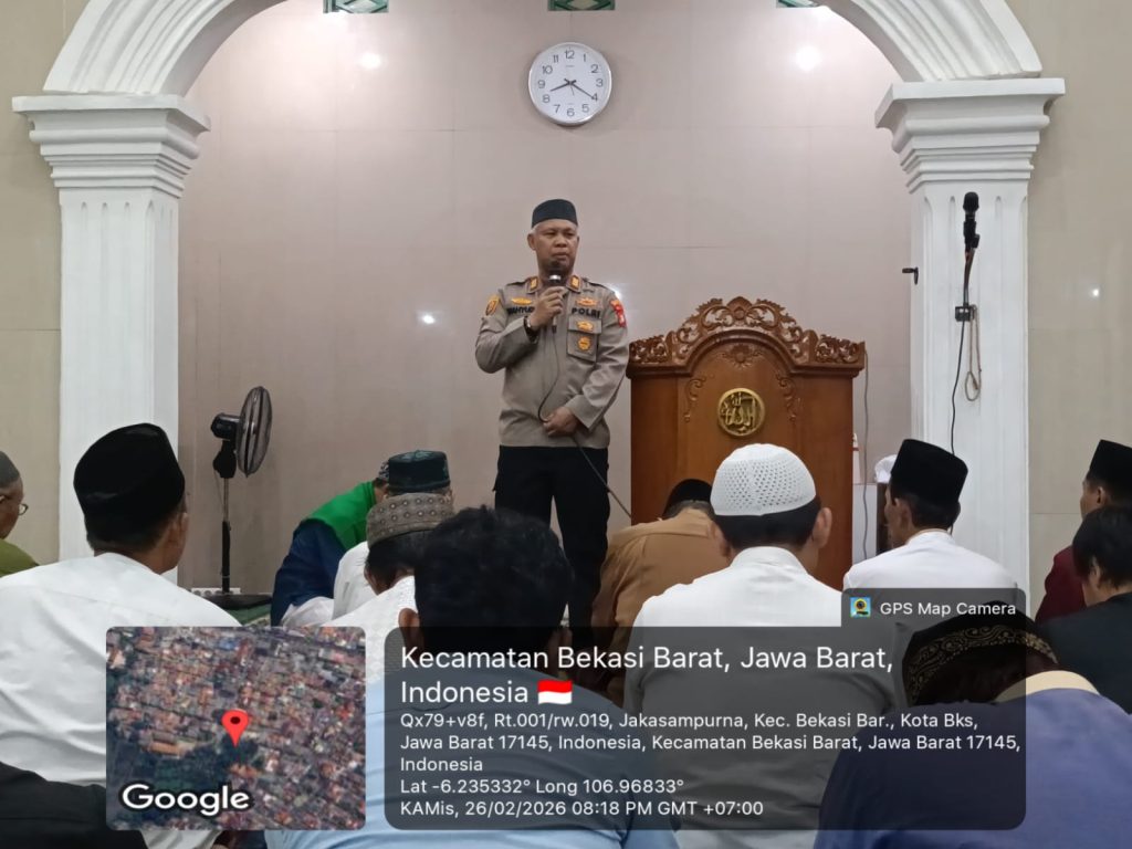 Tarawih Keliling di Jakasampurna, Kapolsek Bekasi Barat Targetkan “Zero Tawuran” Selama Ramadhan