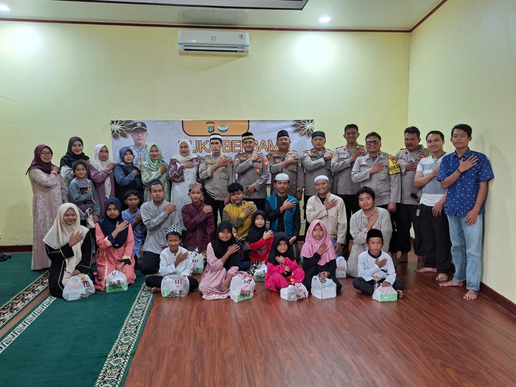 Momen Sejuk di Medan Satria: Polsek dan Bhayangkari Gelar Tadarus hingga Santuni Anak Yatim