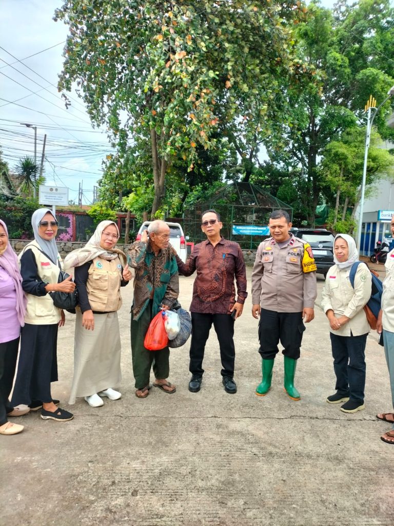 Bhabinkamtibmas Sumurbatu Laksanakan Problem Solving, Bantu Warga Tersesat Kembali ke Rumah.