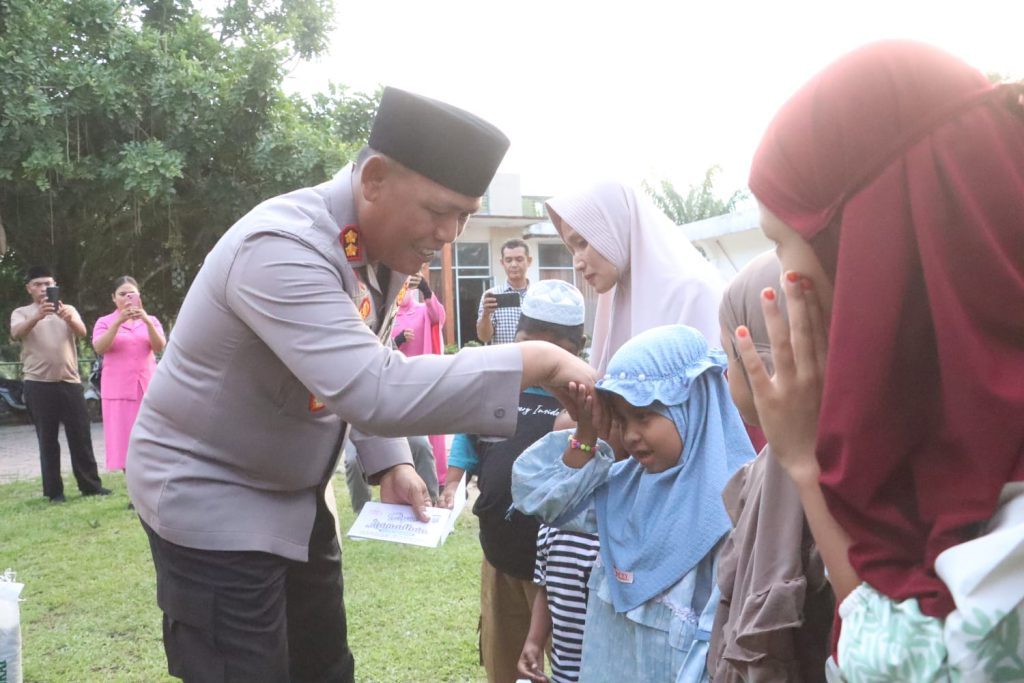 Kepedulian Kapolres Simalungun Di Ramadan: Santuni Puluhan Anak Yatim dan Dhuafa, Ajak Masyarakat Lindungi Generasi dari Narkoba