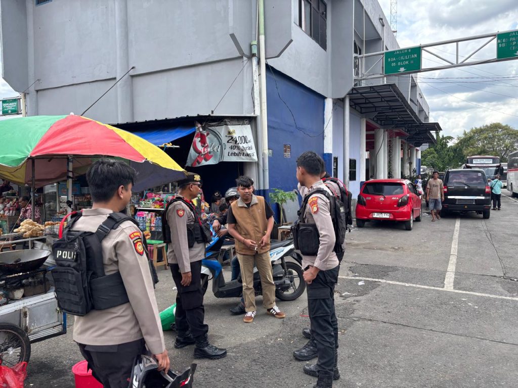 Jaga Keamanan Area Publik, Tim 2 Presisi Polres Metro Bekasi Kota Patroli Dialogis di Summarecon