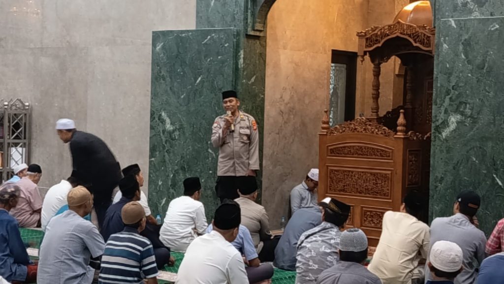 Tarawih Keliling, Polsek Cilincing Perkuat Sinergi dan Sampaikan Pesan Kamtibmas di Sukapura