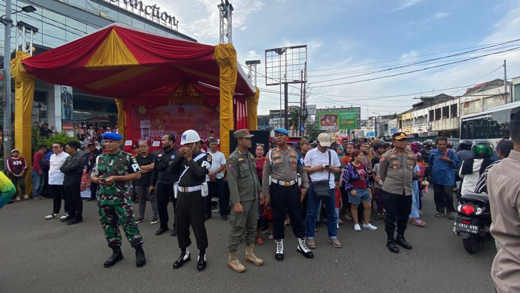 Ribuan Warga Padati Pawai Cap Go Meh Bekasi, Polres Metro Bekasi Kota Pastikan Keamanan Kondusif