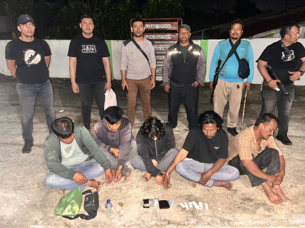Berawal dari Dumas Masyarakat, Polres Simalungun Gerebek Sarang Narkoba di Ex Galon Pertamina, 5 Tersangka Diringkus!