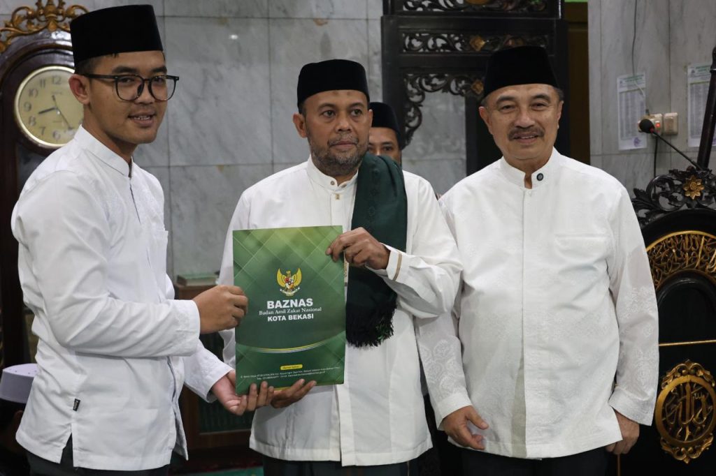 Momentum Tarawih Keliling, Wawali Harris Bobihoe Ajak Umat Makmurkan Masjid Dan Jaga Generasi Muda