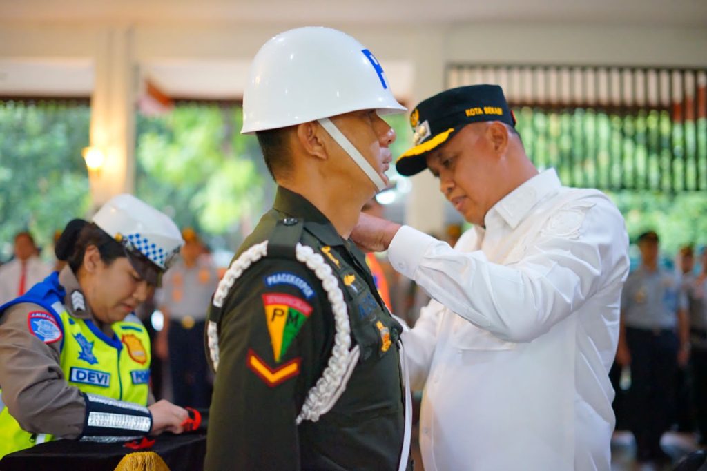 Wali Kota Bekasi Pimpin Apel Gabungan Tiga Pilar, Sampaikan Amanat Kapolri Jelang Pengamanan Arus Mudik