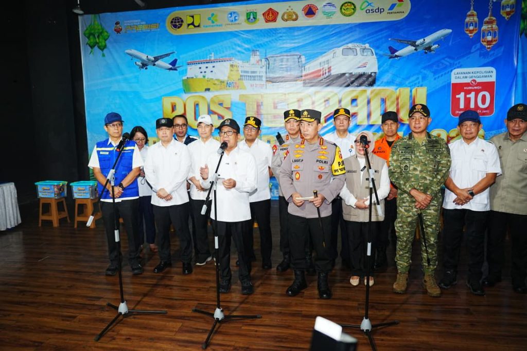 Tinjau Arus Mudik di Pelabuhan Merak, Kapolri Pastikan Beri Pelayanan Maksimal