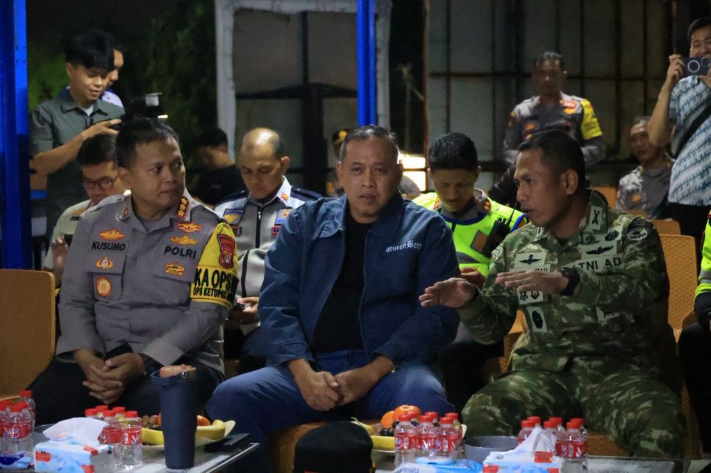 Sinergi Kawal Bekasi Aman, Kapolres Metro Bekasi Kota Dampingi Wali Kota Pantau Kamtibmas Bareng Kapolri