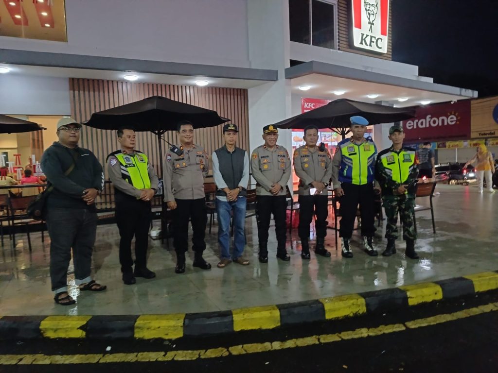 PENGAMANAN MALAM TAKBIRAN IDUL FITRI 1447 H DI WILAYAH HUKUM POLSEK BANTARGEBANG.