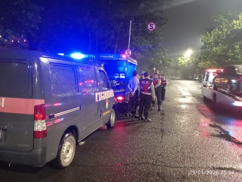 Jaga Jakarta, Jaga Lingkungan: Polsek Metro Penjaringan Gelar Apel KRYD Antisipasi Tawuran dan Kejahatan Jalanan