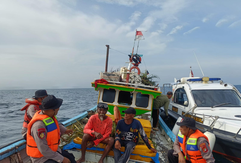 Patroli Laut Ops Ketupat Jaya 2026, Satpolairud Polres Kepulauan Seribu Antisipasi Perompakan dan Sosialisasikan Layanan 110