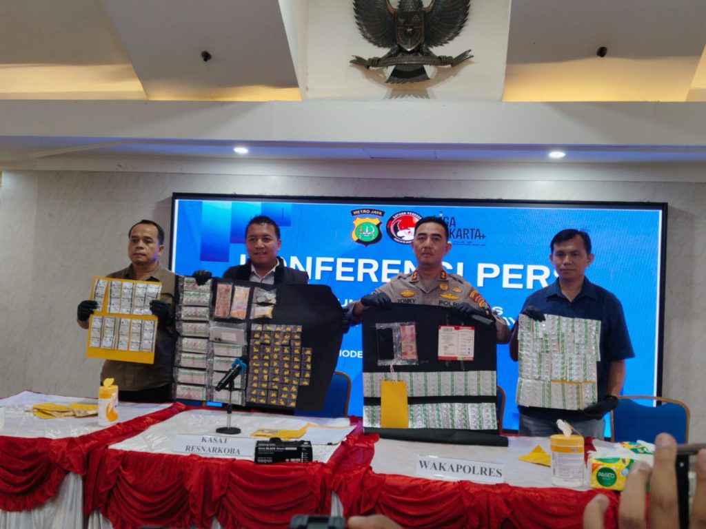 Polres Metro Jakarta Utara Ungkap 14 Kasus Peredaran Obat Berbahaya, 14 Tersangka Diamankan