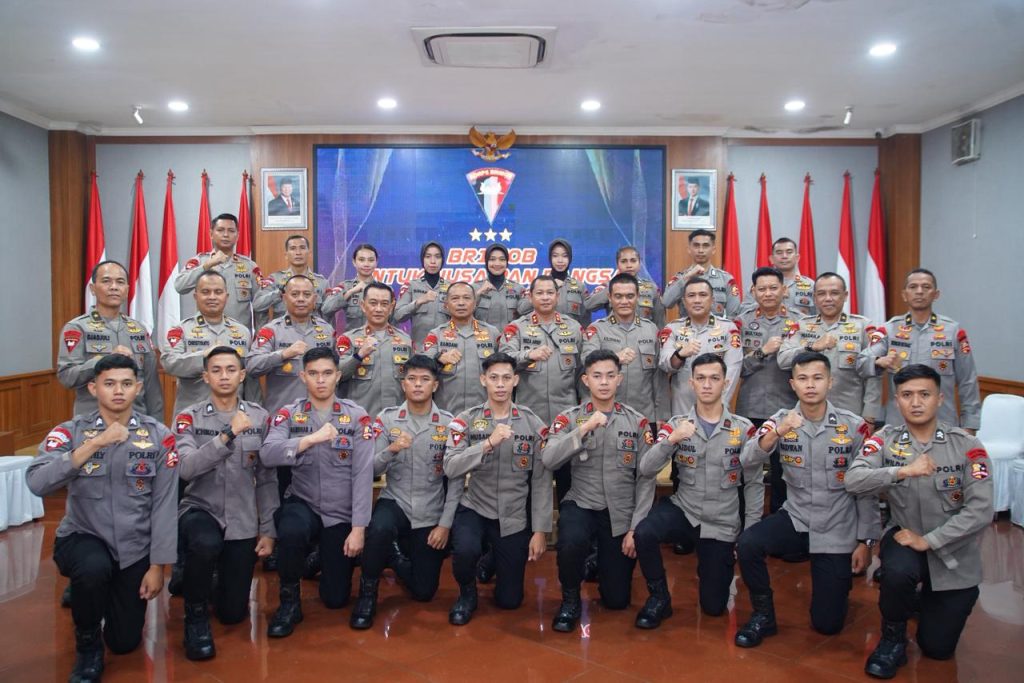 21 Personel Brimob Perkuat Timnas Indonesia di Ajang Dunia Indoor Skydiving 2026 di Prancis