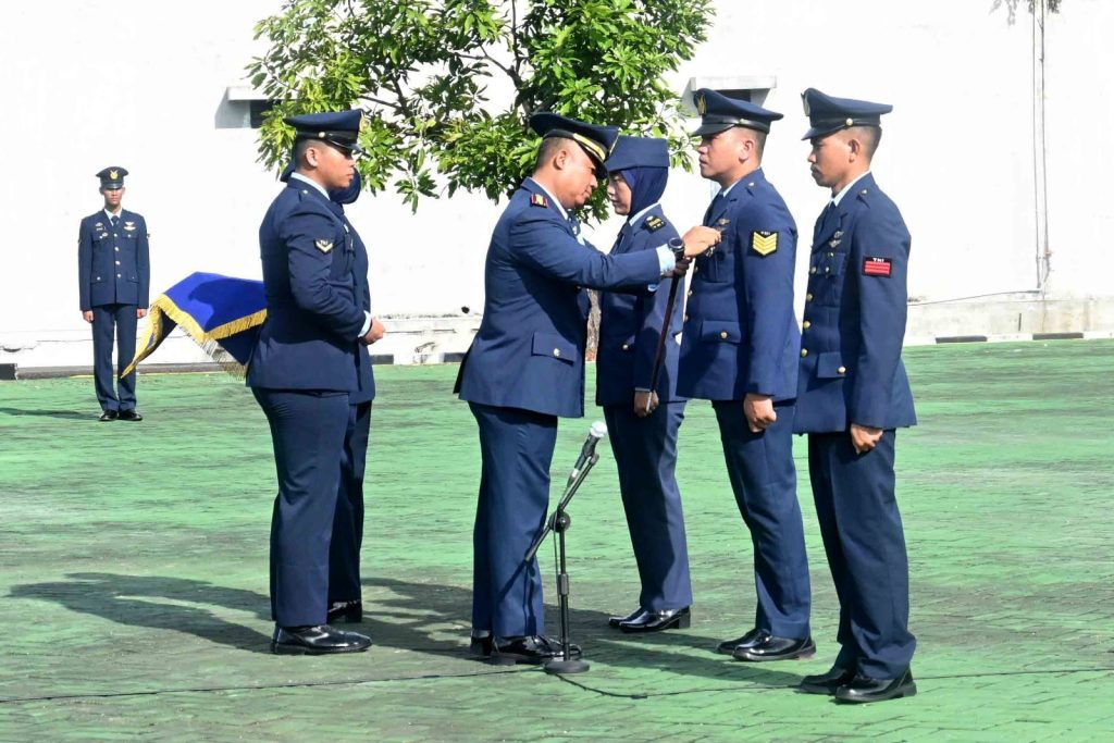 Teguhkan Semangat Pengabdian, Lanud Sjamsudin Noor Gelar Upacara Peringatan HUT ke-80 TNI AU Tahun 2026