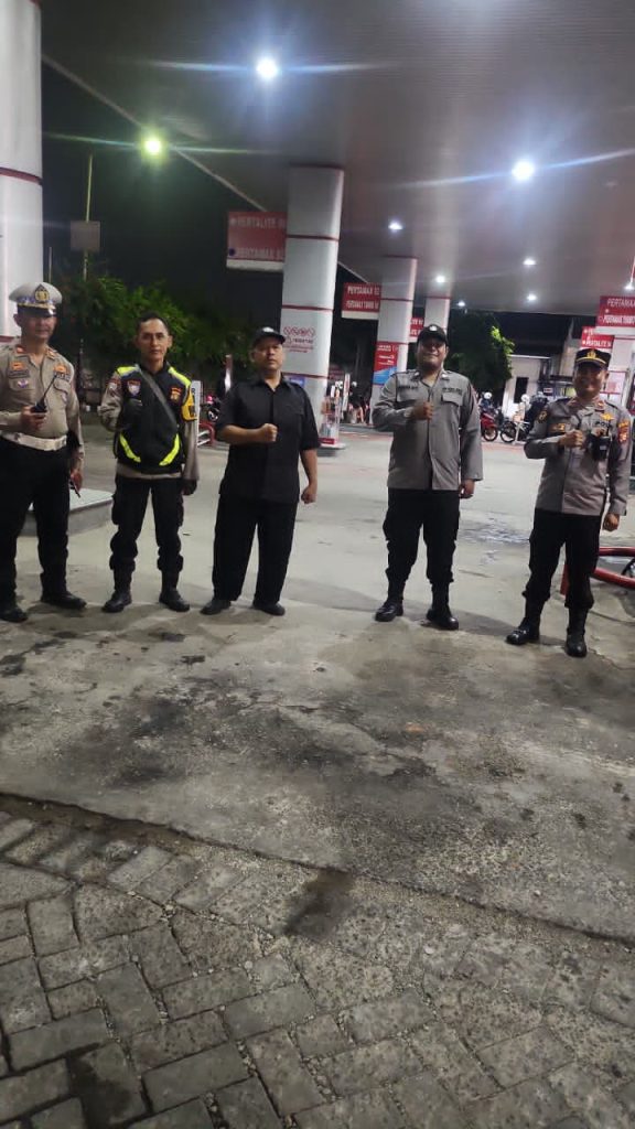 Polsek Bekasi Barat Patroli Malam Panjang Antisipasi Guantibmas