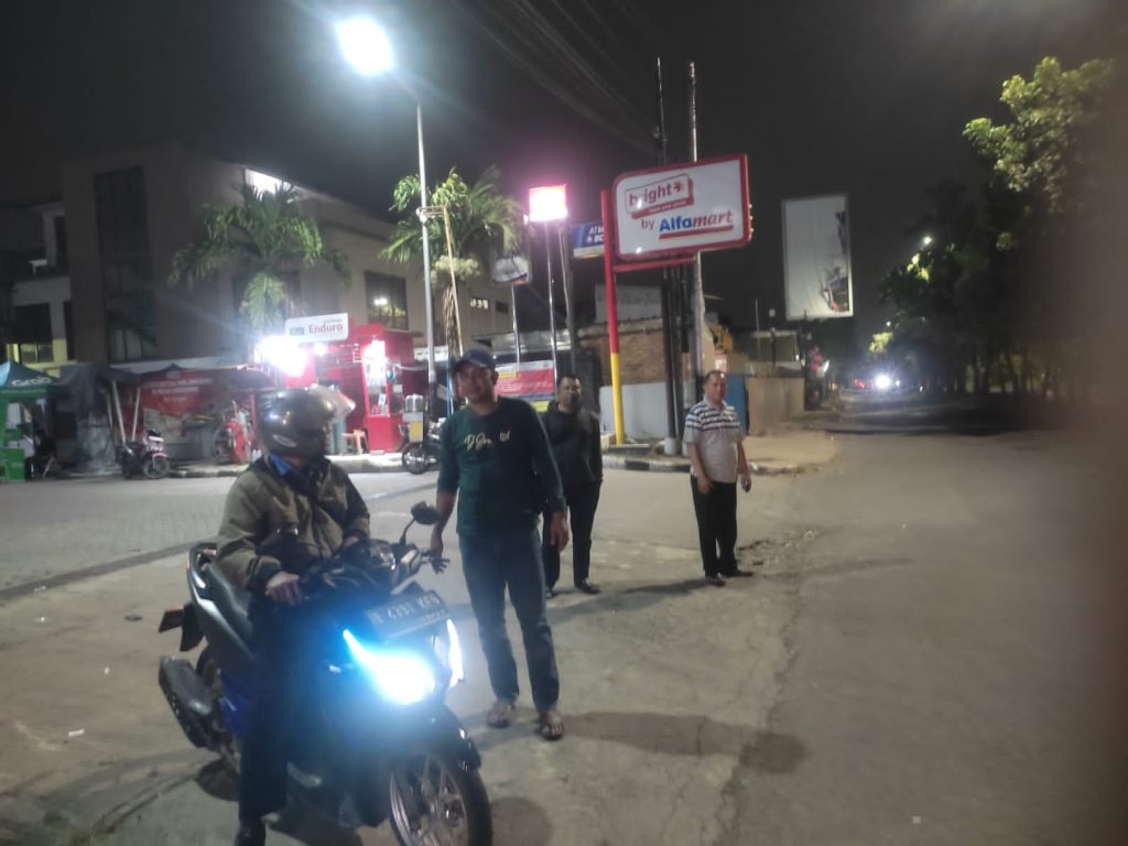 Antisipasi Tawuran Polsek Bekasi Barat Patroli Mobile
