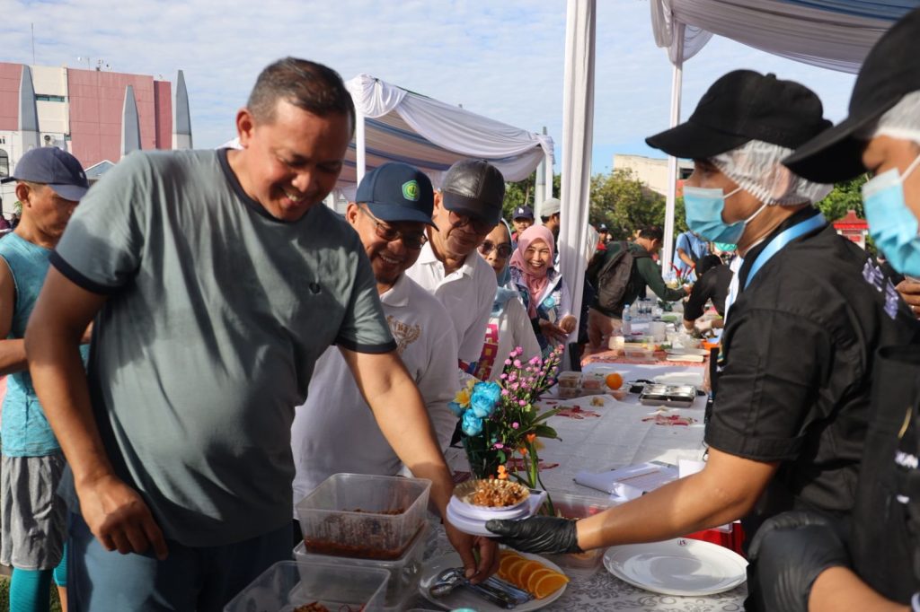 Wali Kota Bekasi Tri, Dorong MBG Ciptakan Menu Sehat yang Lezat dan Menarik bagi Anak Lewat Lomba di CFD