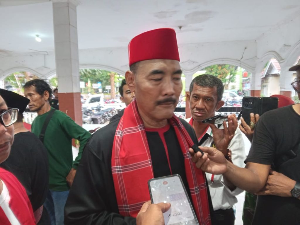 Rawat Tradisi Betawi, Ribuan Warga Bekasi Tumpah Ruah di Festival Adu Bedug dan Dondang ke-19