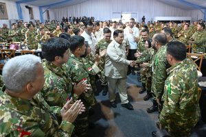 Panglima TNI Dampingi Presiden RI Berikan Pengarahan kepada Ketua DPRD Seluruh Indonesia