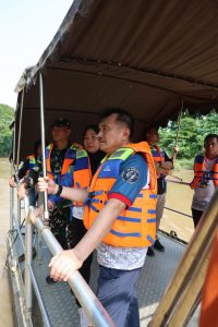 Susur Sungai hingga Tanam Pohon, Wawali Bekasi Ajak Warga Masyarakat Lebih Peduli Lingkungan