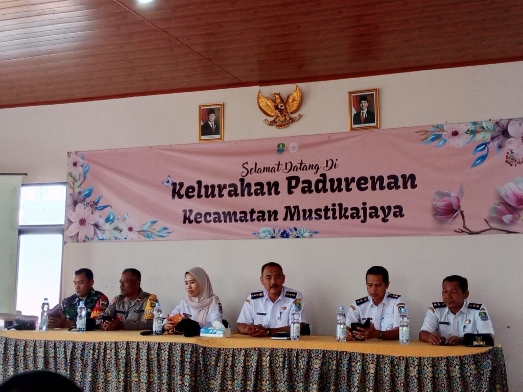 SINERGITAS TIGA PILAR, APEL GABUNGAN DAN RAPAT MINGGON DI KELURAHAN PADURENAN