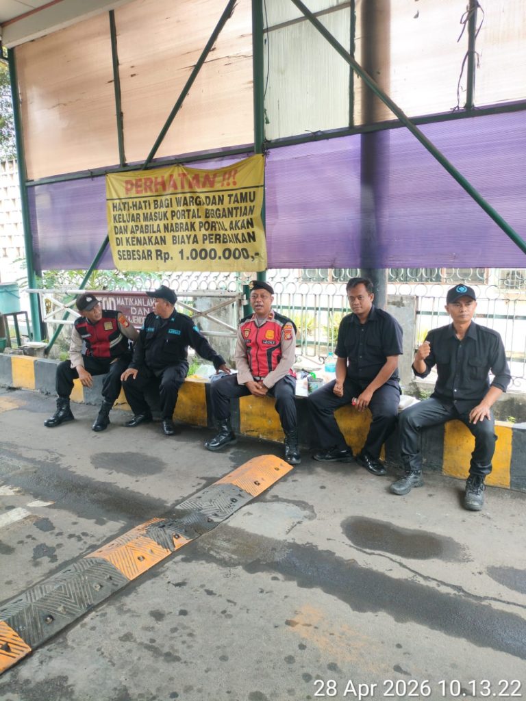 Polsubsektor Pluit Gelar Patroli Dialogis, Perkuat Sinergi Warga Jaga Lingkungan Tetap Kondusif