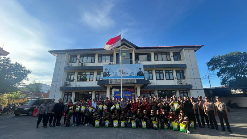 Polsek Koja Gelar Jumat Peduli, Perkuat Sinergi dengan Ormas Jaga Kamtibmas