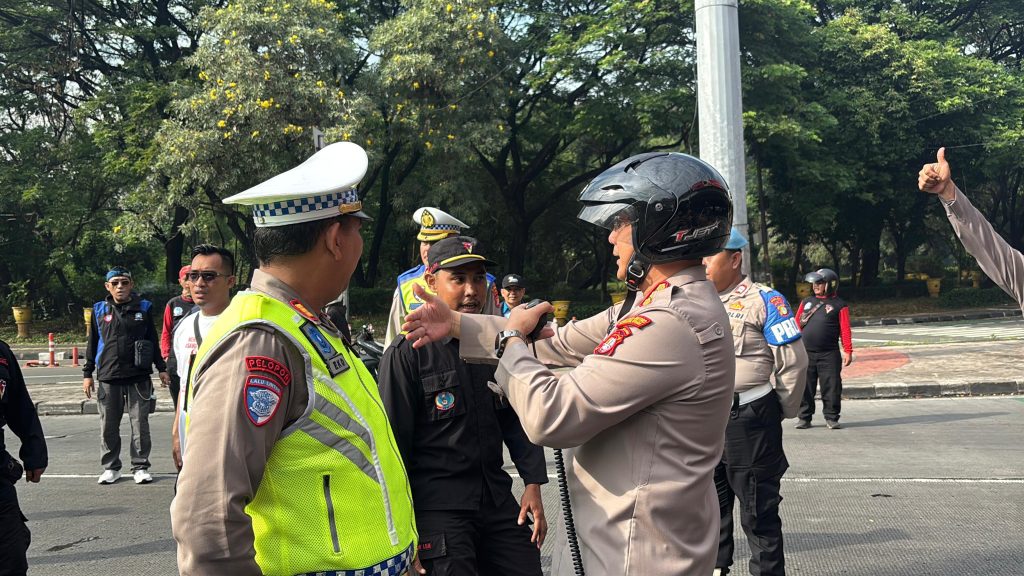 Kapolres Metro Jakarta Utara Kawal Keberangkatan 12.989 Buruh ke Aksi May Day 2026
