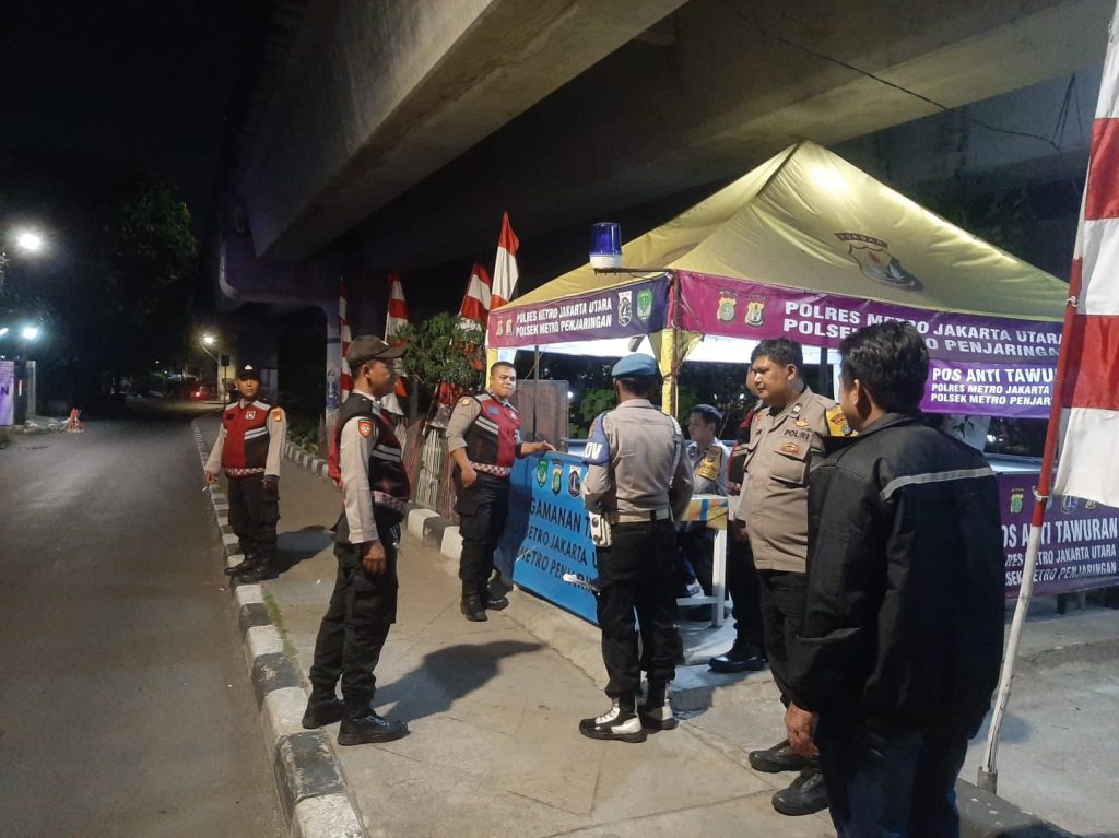 Jaga Jakarta, Jaga Lingkungan: KRYD Polsek Metro Penjaringan Sasar Titik Rawan Kejahatan Malam Hari
